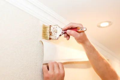 Pose de papier peint au Tremblois — revêtements muraux et toiles de verre